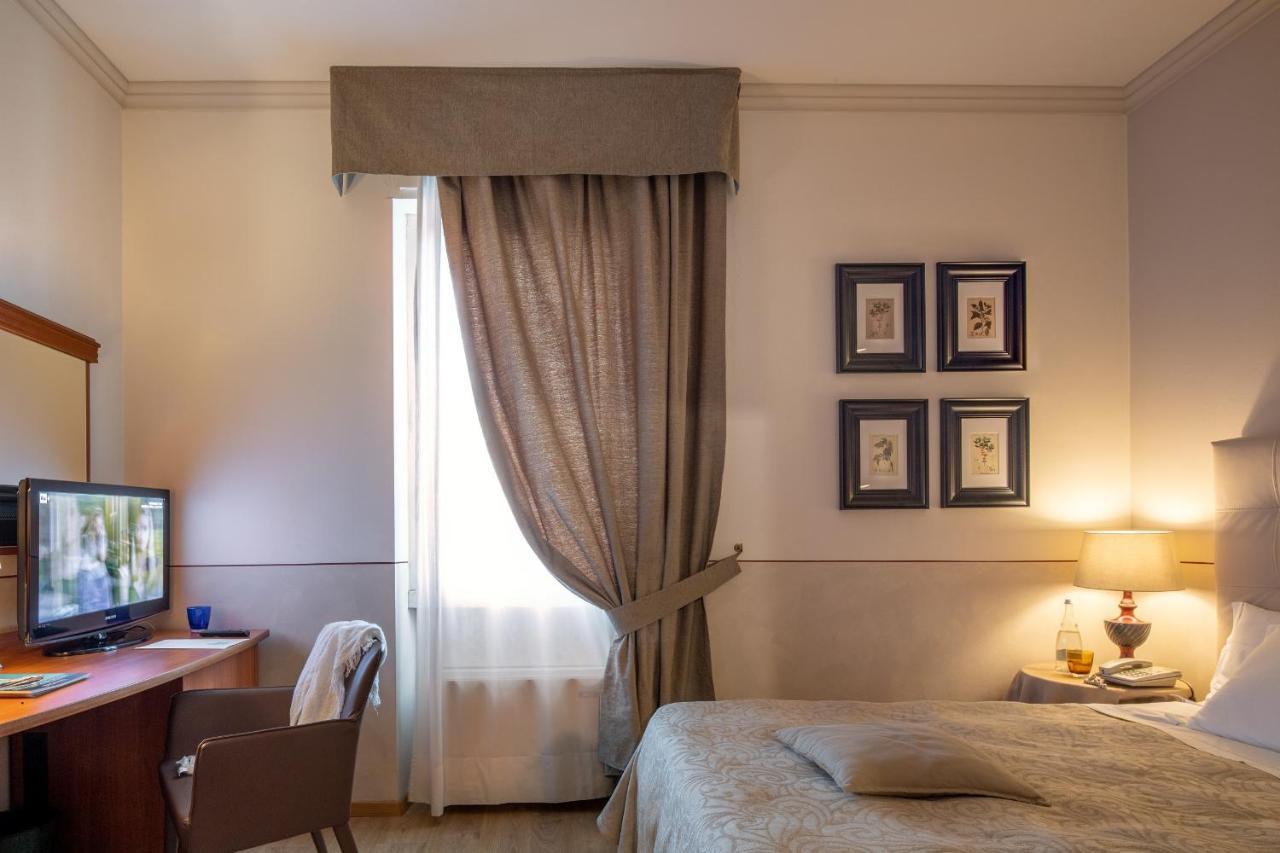 Hotel Ambasciatori Brescia Ngoại thất bức ảnh